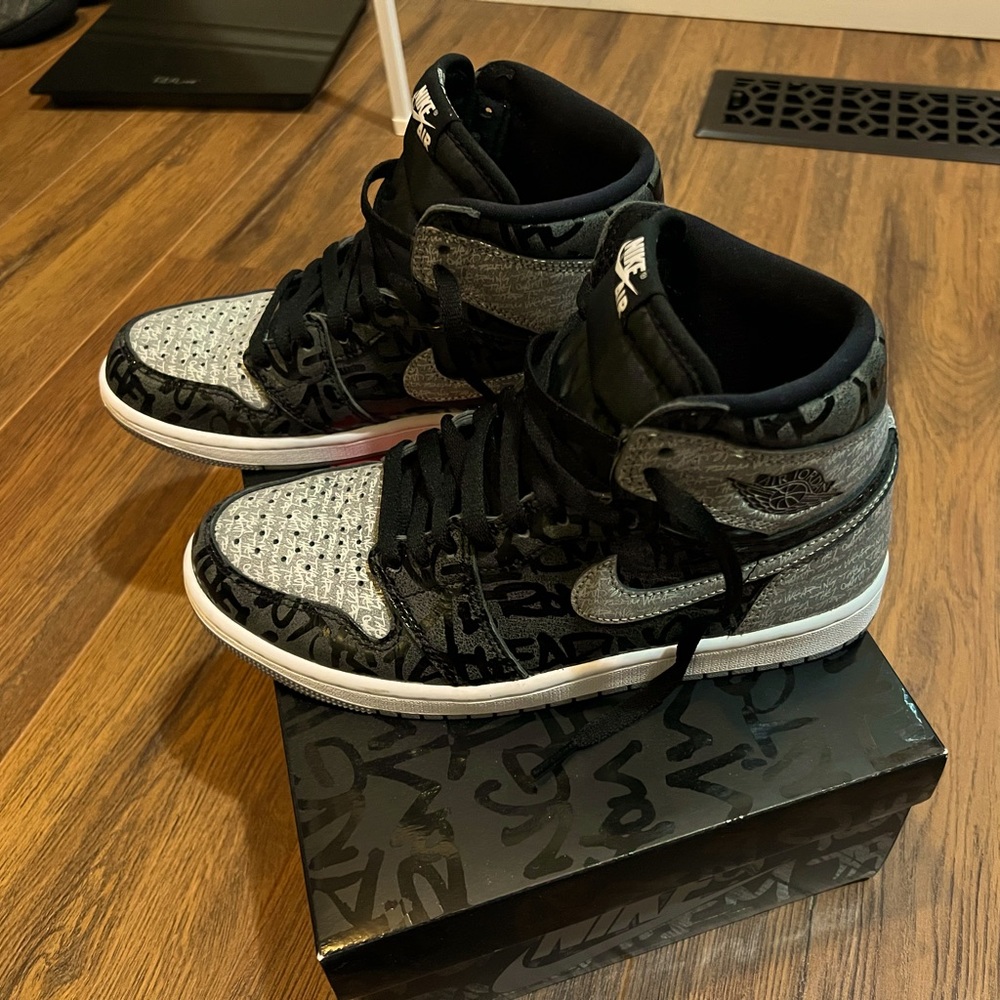 Air Jordan 1 Retro High OG Rebellionaire